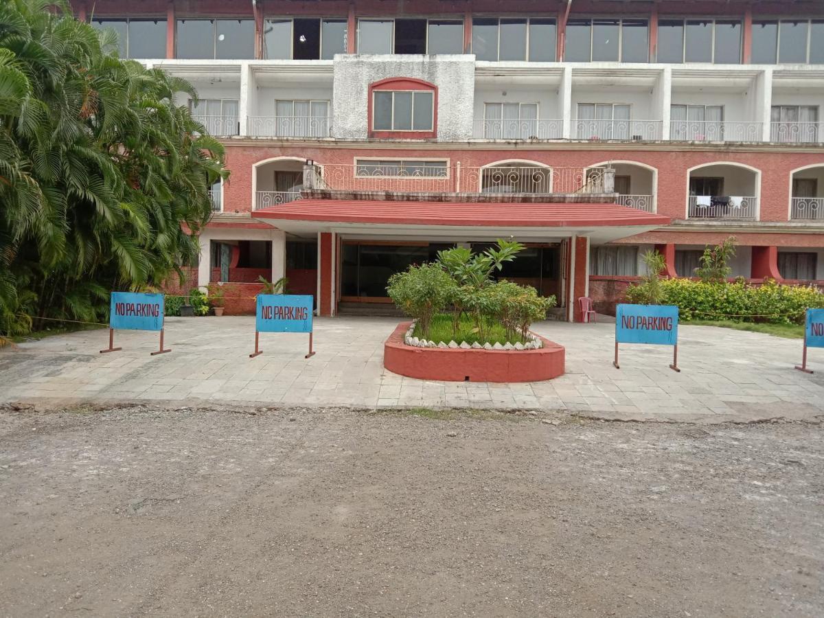 Collection O Martins Inn Arnalapada Exterior photo